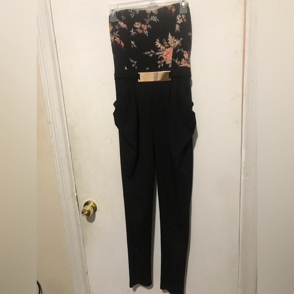 Size medium black with flowers no sleeve jumpsuit